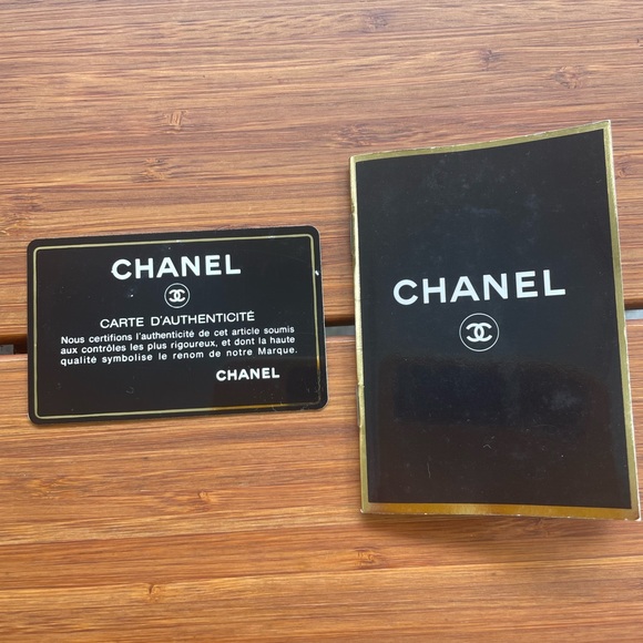 Chanel vintage classic medium flap bag - Picture 10 of 13